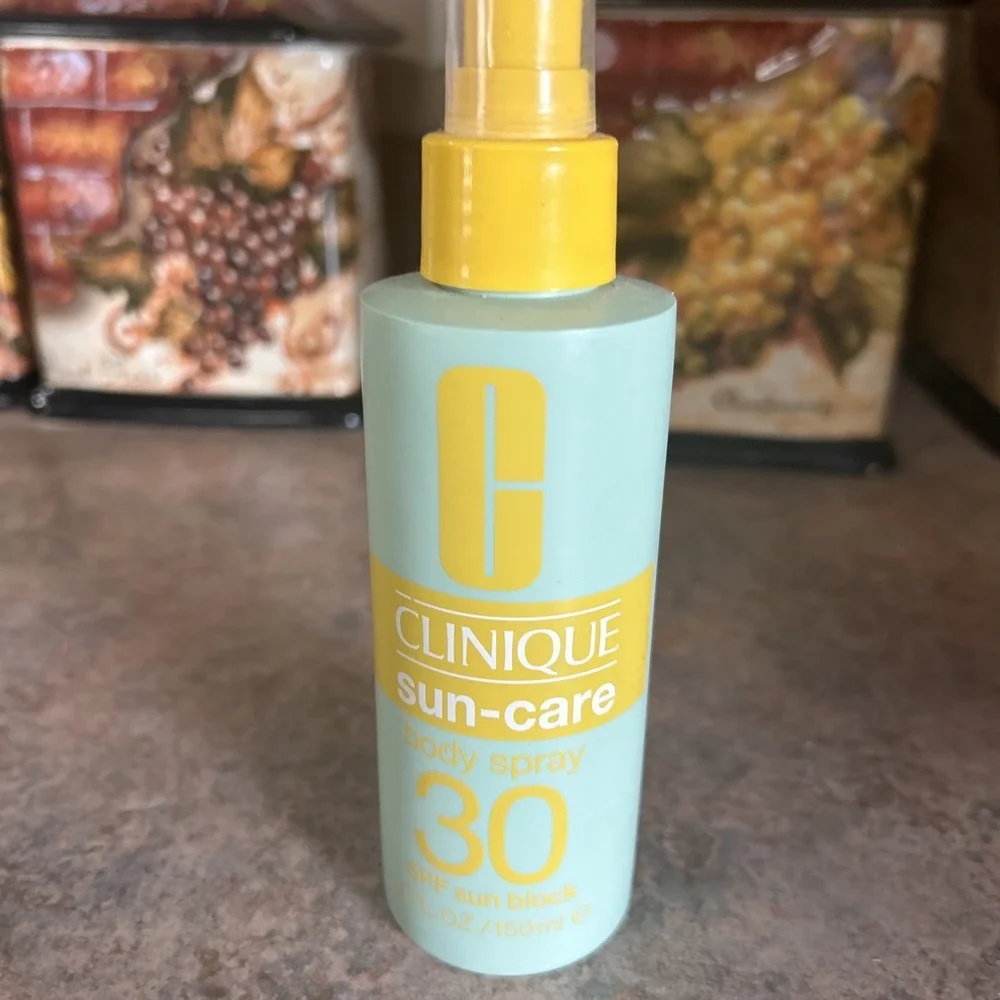 Clinique Sun Care Lot Body SPF 30 City block Face SPF 13 New And HTF
